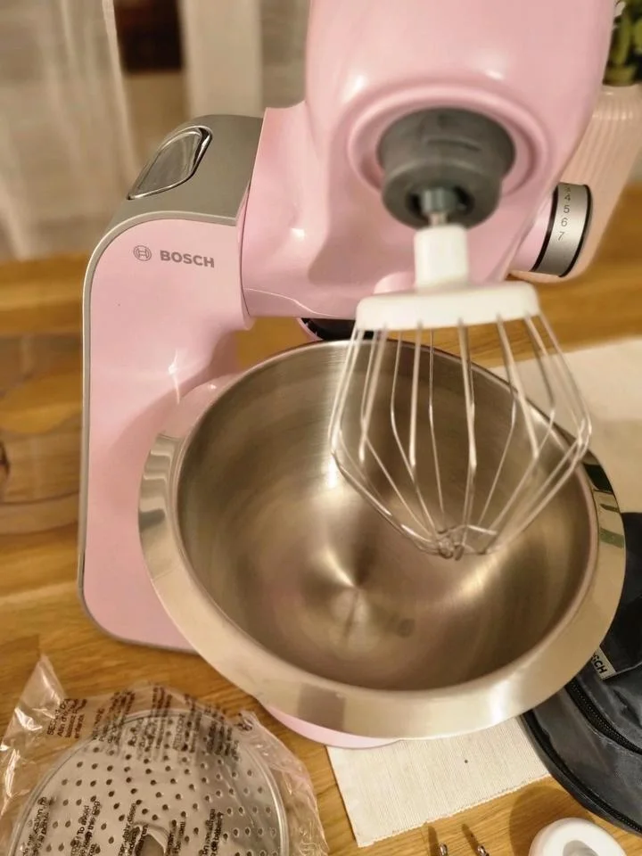 Bosch Küchenmaschine MUM5 (MUM58K20), 1000W Rosa / Zubehör – Bild 3