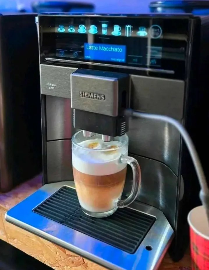Siemens EQ.6 plus s700 Kaffeevollautomat – Bild 5