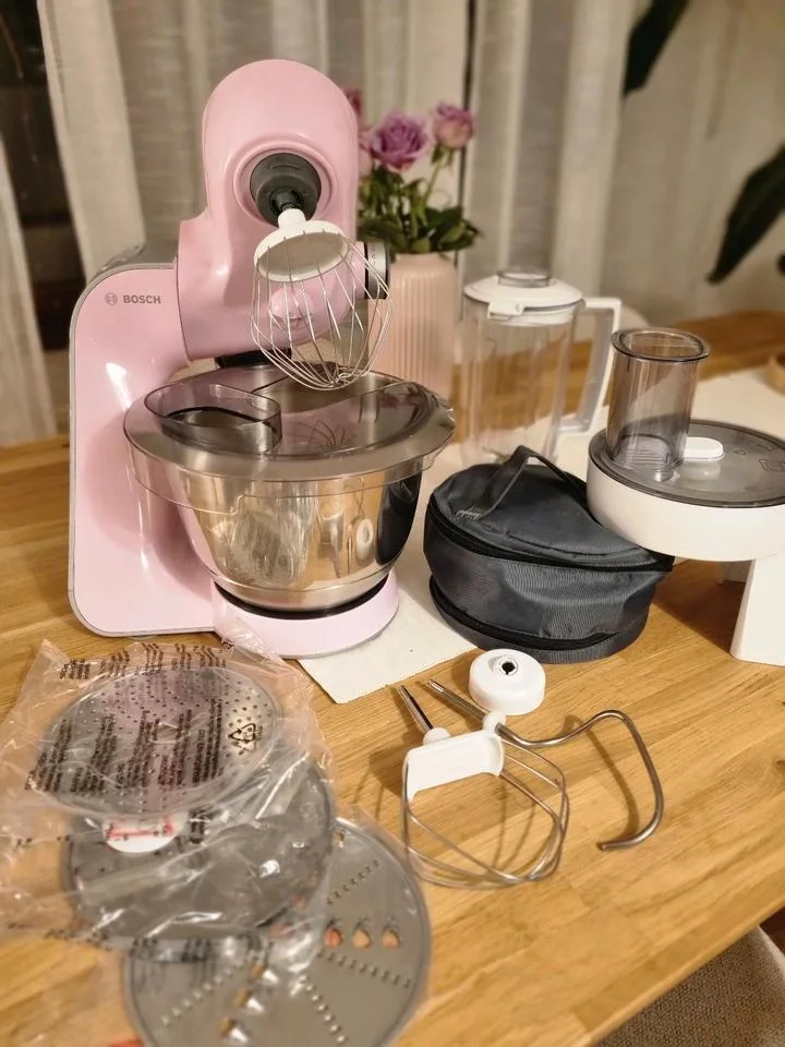 Bosch Küchenmaschine MUM5 (MUM58K20), 1000W Rosa / Zubehör